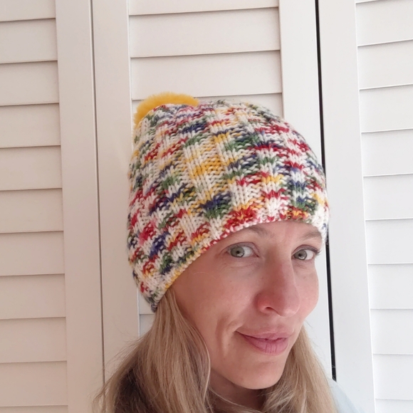 HBC Stripes Pom Pom Toque and Mitts - Picture 15 of 15